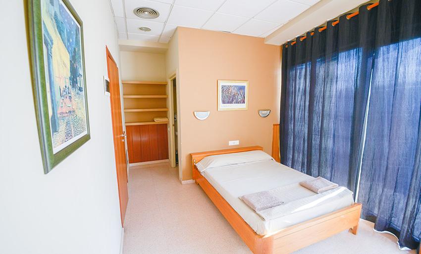 Hostal Torremirona Salt Buitenkant foto